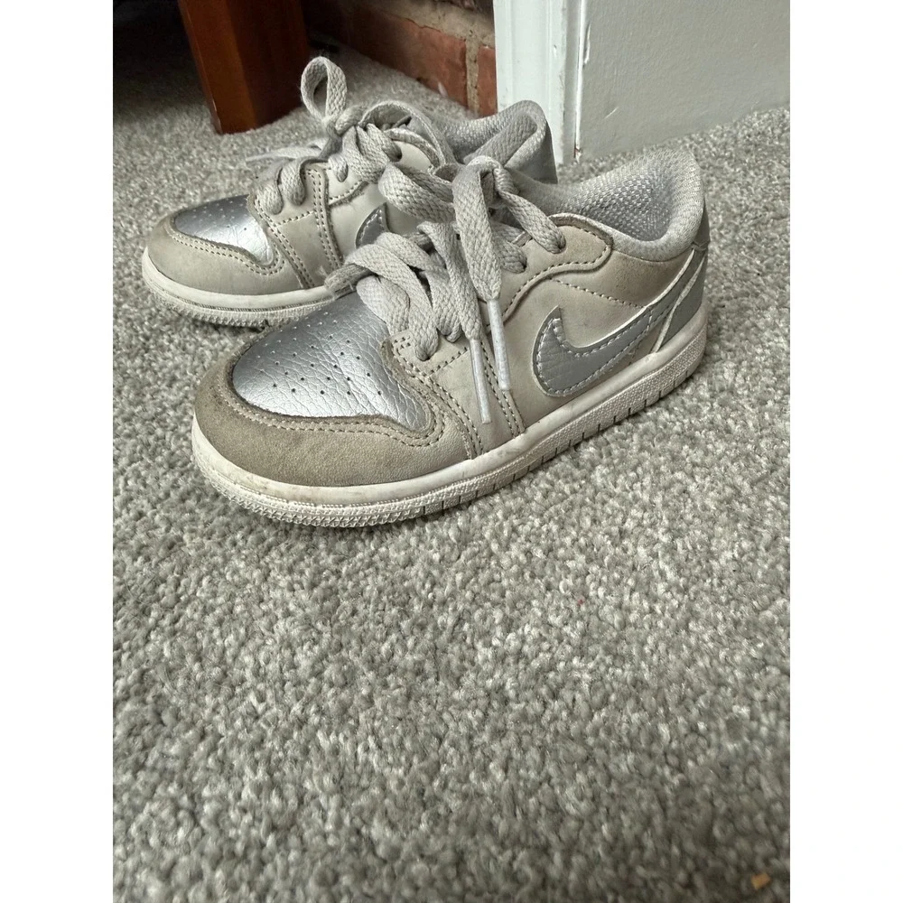 Nike Air Jordan 1 Low Toddler 8C Metallic Silver Grey Sneakers